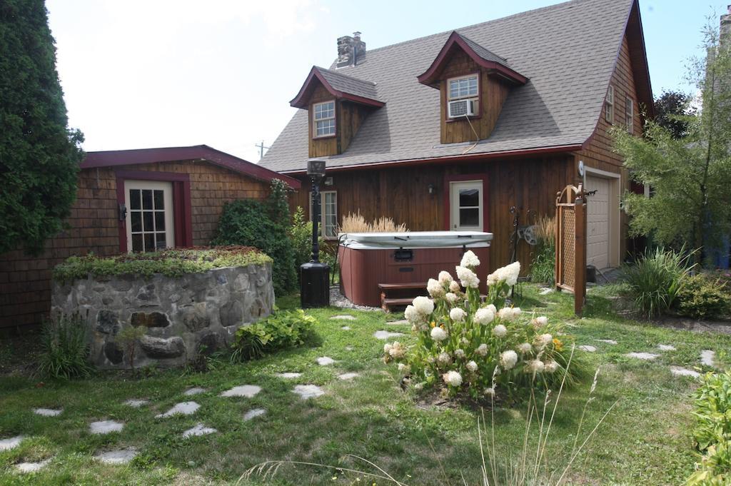 Eden Sur Terre Bed & Breakfast Marieville Eksteriør bilde