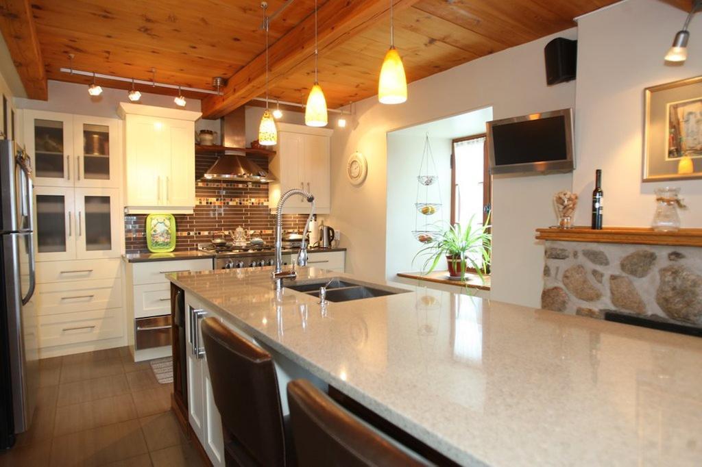 Eden Sur Terre Bed & Breakfast Marieville Eksteriør bilde